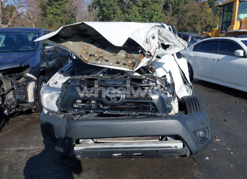 Photo 12 of 2015 Toyota Tacoma (VIN 5TFTX4CN0FX054003)