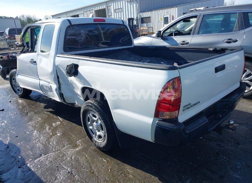Photo 3 of 2015 Toyota Tacoma (VIN 5TFTX4CN0FX054003)