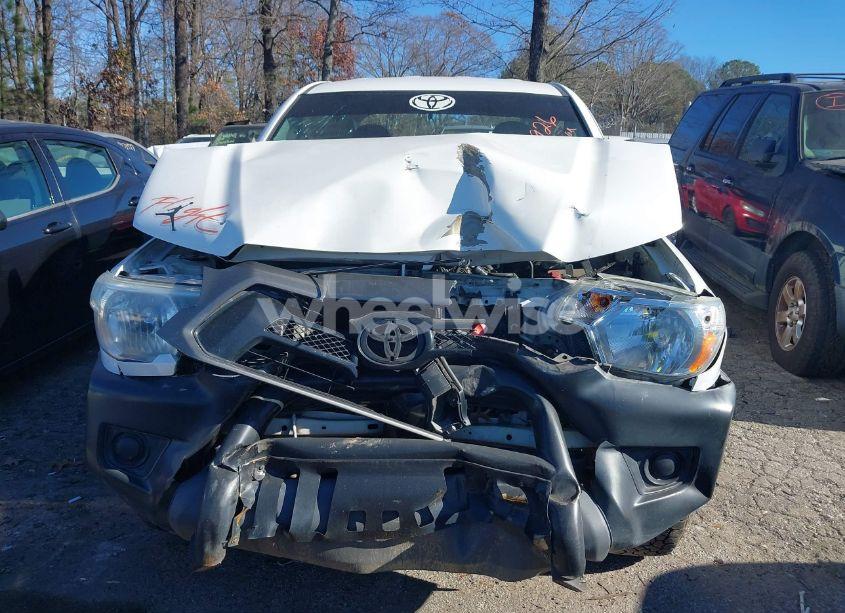 Photo 12 of 2015 Toyota Tacoma (VIN 5TFTX4CN0FX060433)