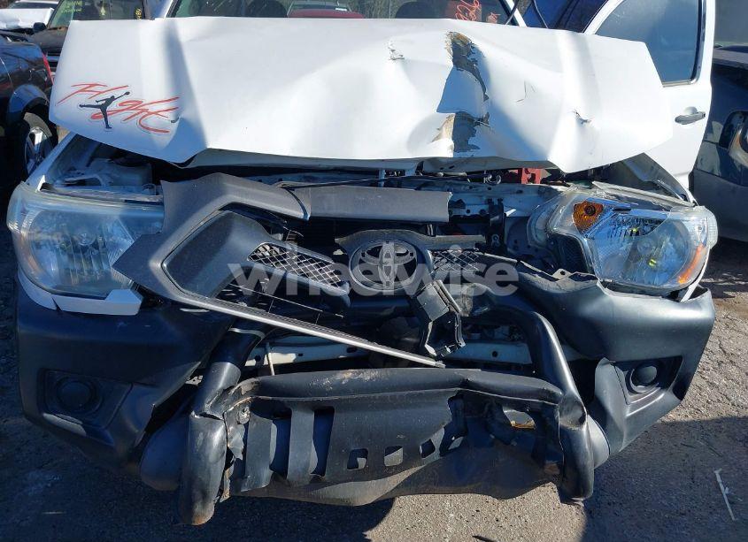 Photo 6 of 2015 Toyota Tacoma (VIN 5TFTX4CN0FX060433)
