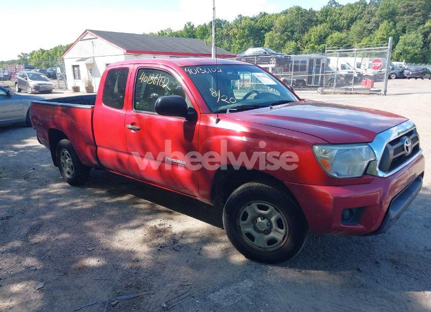 2015 Toyota Tacoma (VIN 5TFTX4CN0FX067303) main photo