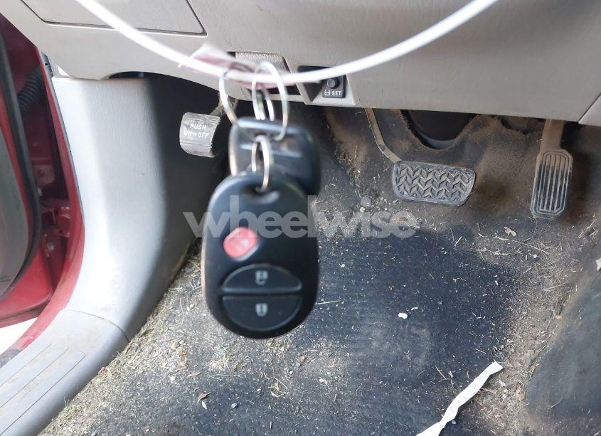 Photo 11 of 2015 Toyota Tacoma (VIN 5TFTX4CN0FX067303)