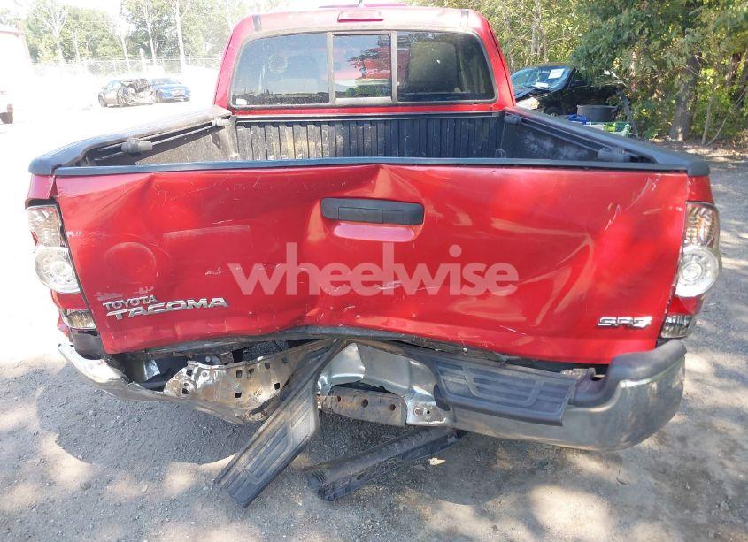 Photo 17 of 2015 Toyota Tacoma (VIN 5TFTX4CN0FX067303)
