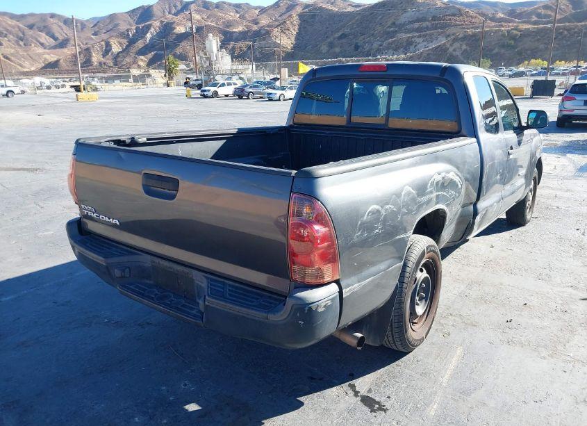 Photo 4 of 2013 Toyota Tacoma (VIN 5TFTX4CN1DX023825)