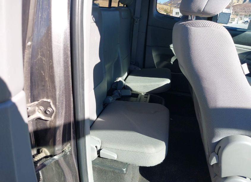 Photo 8 of 2013 Toyota Tacoma (VIN 5TFTX4CN1DX023825)