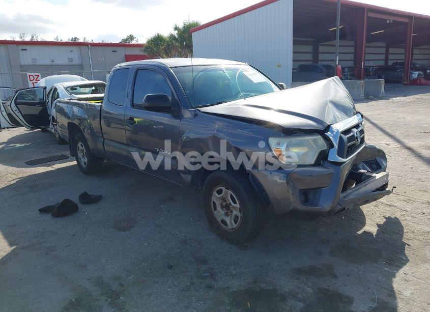 2015 Toyota Tacoma (VIN 5TFTX4CN1FX063471) main photo