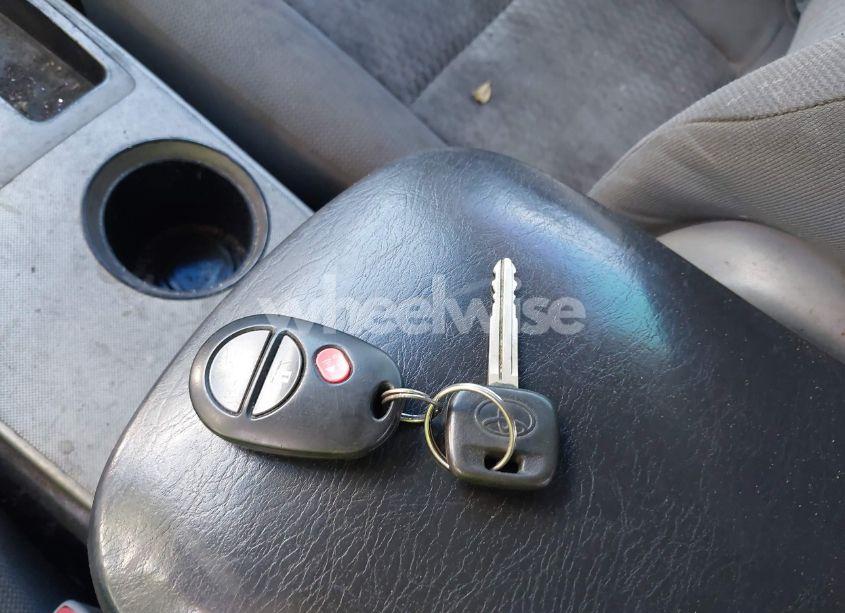 Photo 11 of 2015 Toyota Tacoma (VIN 5TFTX4CN1FX063471)