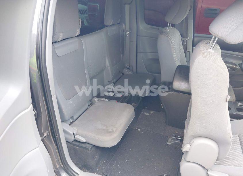 Photo 8 of 2013 Toyota Tacoma N/A (VIN 5TFTX4CN2DX036132)