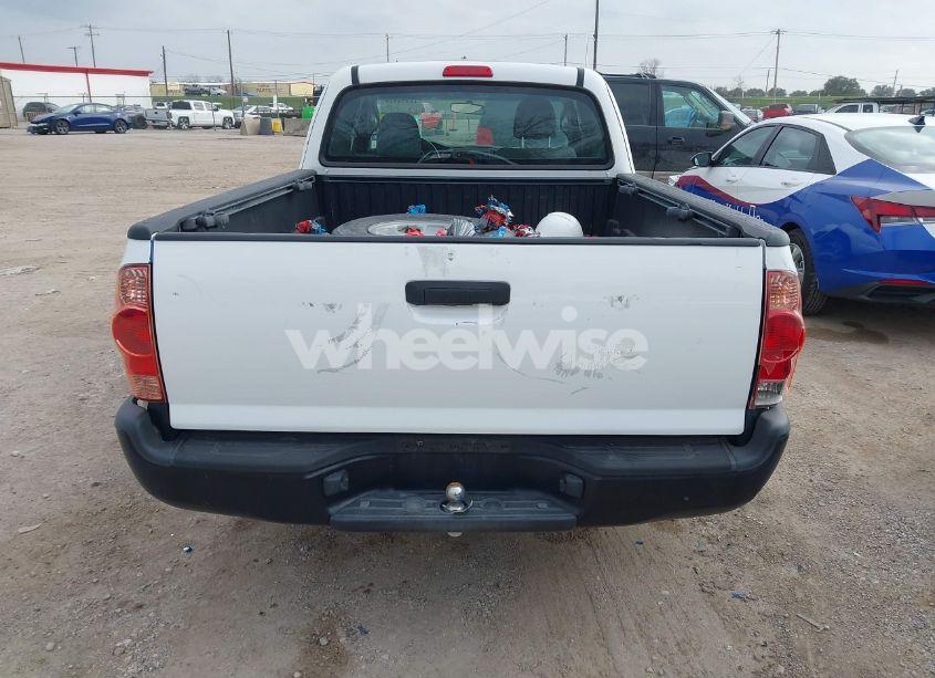 Photo 15 of 2015 Toyota Tacoma (VIN 5TFTX4CN2FX051491)