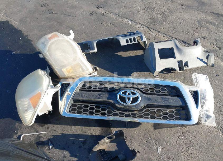 Photo 12 of 2011 Toyota Tacoma ACCESS CAB (VIN 5TFTX4CN3BX009535)