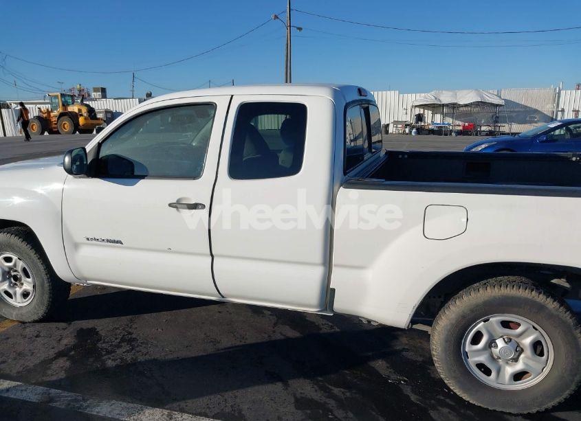 Photo 15 of 2011 Toyota Tacoma ACCESS CAB (VIN 5TFTX4CN3BX009535)