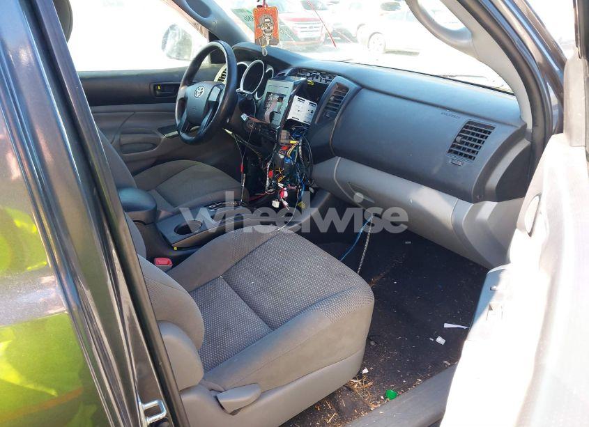 Photo 5 of 2012 Toyota Tacoma (VIN 5TFTX4CN3CX018334)