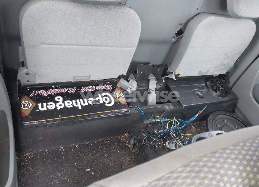 Photo 8 of 2012 Toyota Tacoma (VIN 5TFTX4CN3CX018334)