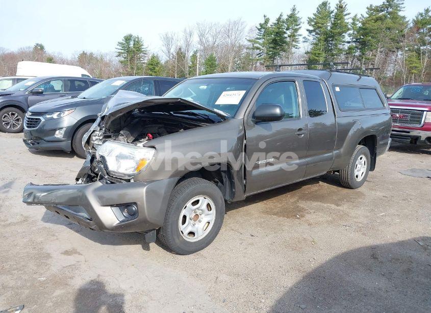 Photo 2 of 2014 Toyota Tacoma (VIN 5TFTX4CN3EX045892)