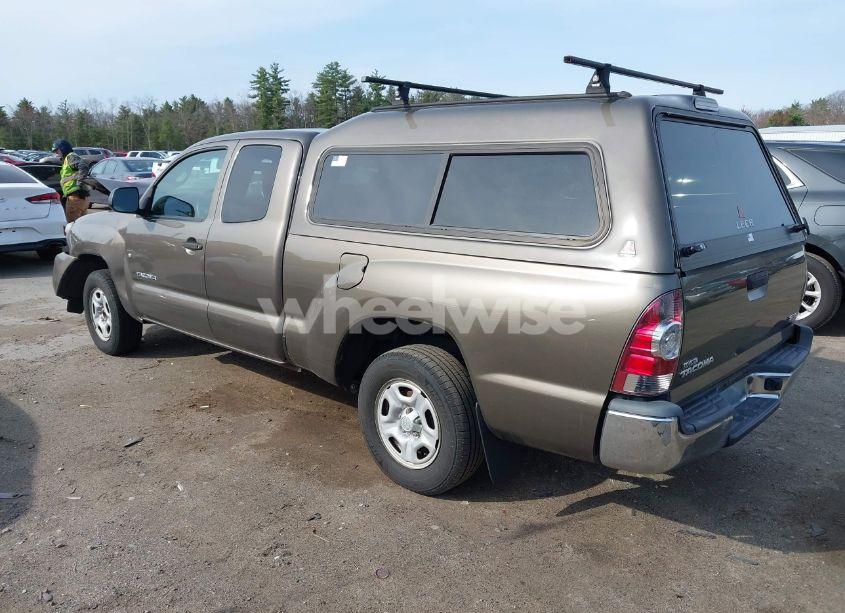 Photo 3 of 2014 Toyota Tacoma (VIN 5TFTX4CN3EX045892)