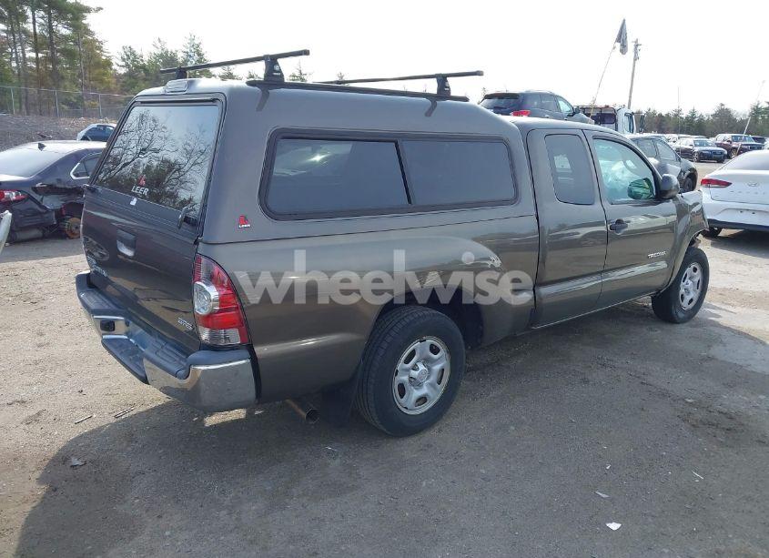 Photo 4 of 2014 Toyota Tacoma (VIN 5TFTX4CN3EX045892)