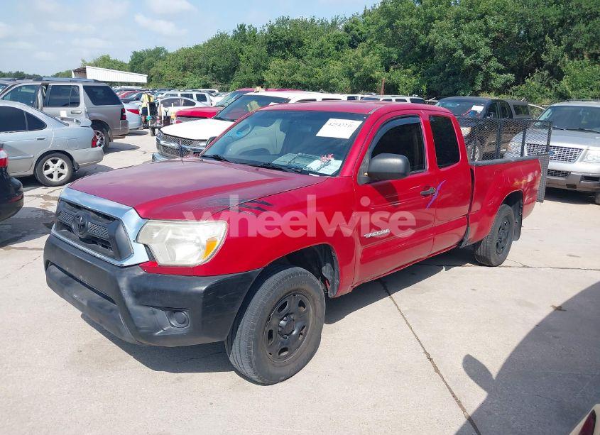 Photo 2 of 2015 Toyota Tacoma (VIN 5TFTX4CN3FX064864)