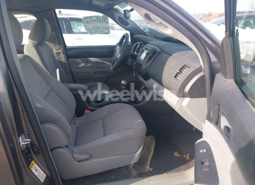 Photo 5 of 2013 Toyota Tacoma (VIN 5TFTX4CN4DX021793)