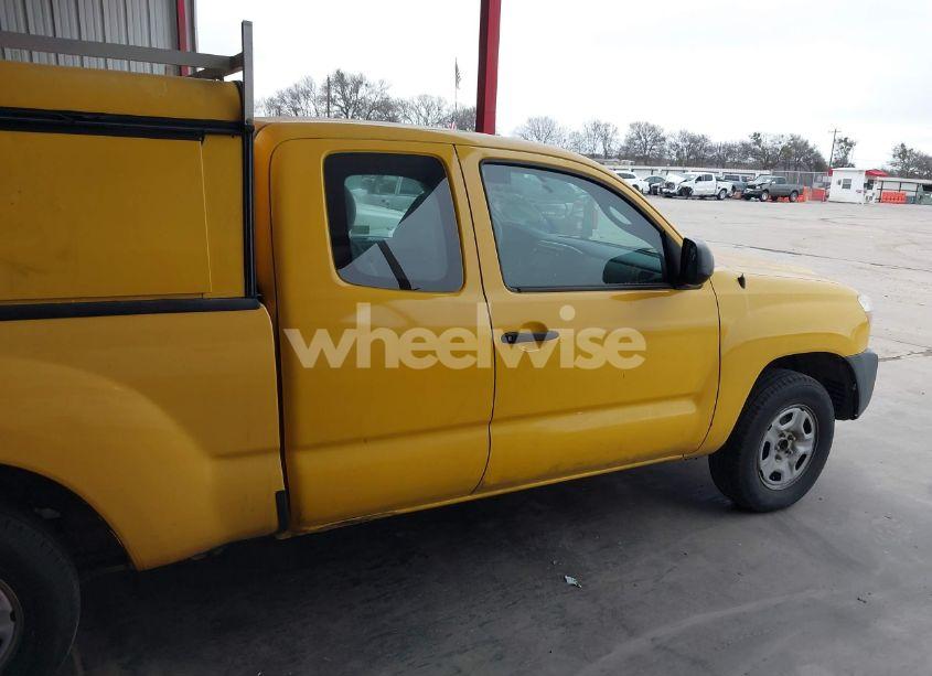Photo 13 of 2015 Toyota Tacoma BASE (M5) (VIN 5TFTX4CN4FX054750)
