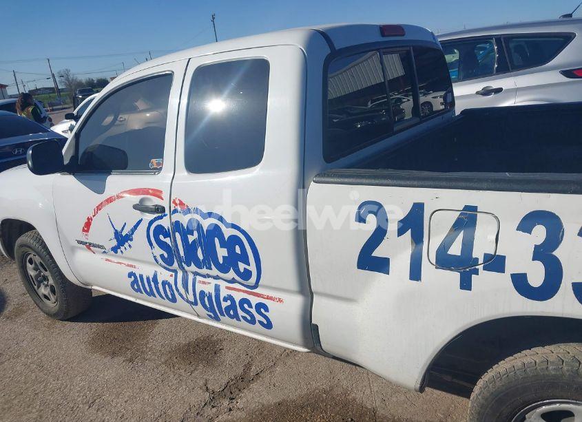 Photo 14 of 2011 Toyota Tacoma (VIN 5TFTX4CN5BX001369)