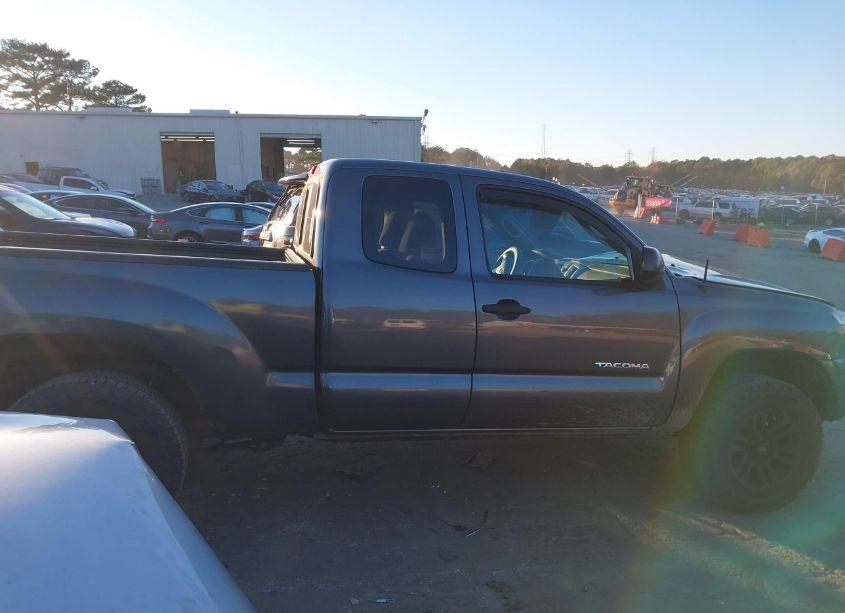 Photo 13 of 2013 Toyota Tacoma ACCESS CAB (VIN 5TFTX4CN5DX031765)
