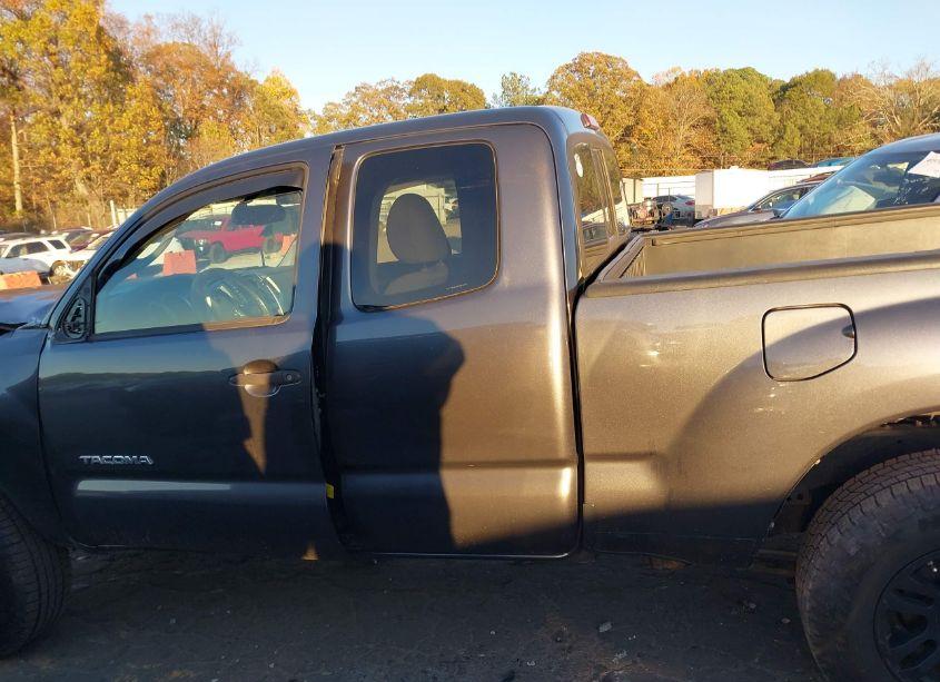 Photo 14 of 2013 Toyota Tacoma ACCESS CAB (VIN 5TFTX4CN5DX031765)