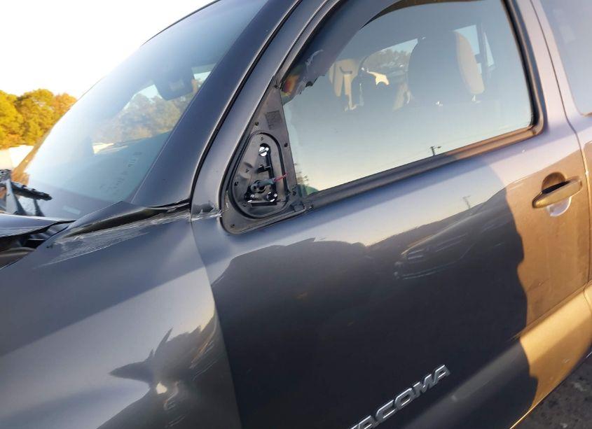 Photo 17 of 2013 Toyota Tacoma ACCESS CAB (VIN 5TFTX4CN5DX031765)