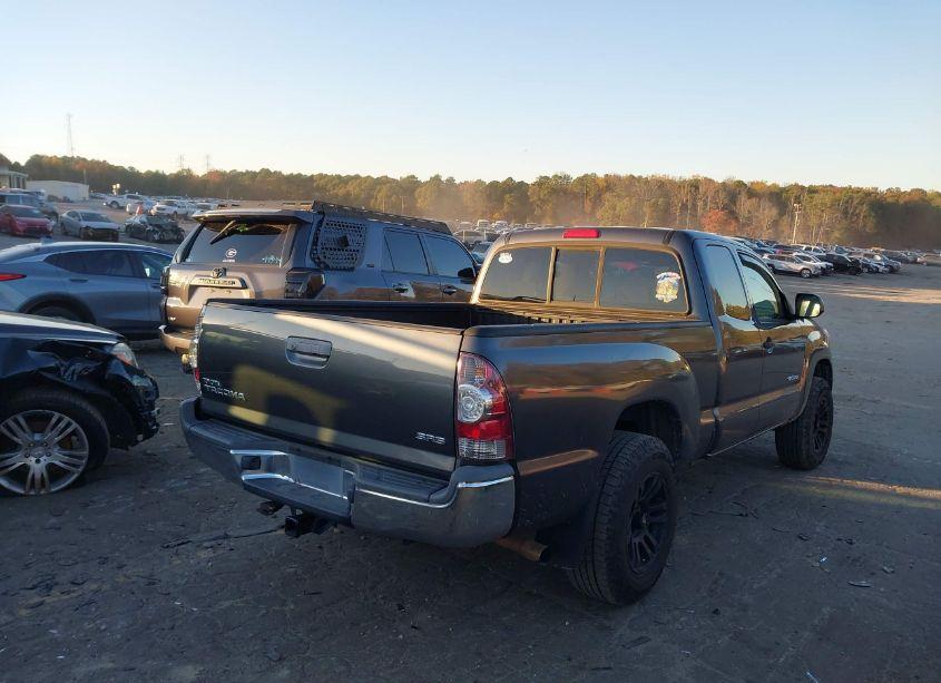 Photo 4 of 2013 Toyota Tacoma ACCESS CAB (VIN 5TFTX4CN5DX031765)