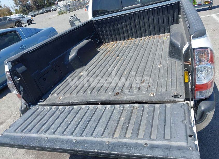 Photo 17 of 2014 Toyota Tacoma (VIN 5TFTX4CN5EX037339)