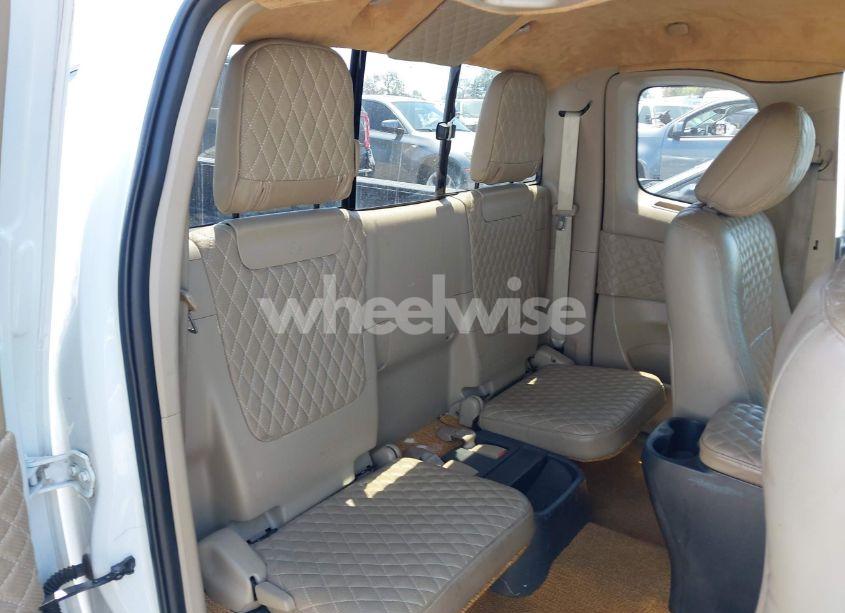 Photo 8 of 2014 Toyota Tacoma (VIN 5TFTX4CN5EX037339)