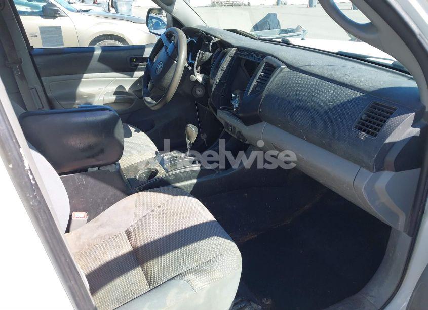 Photo 5 of 2014 Toyota Tacoma (VIN 5TFTX4CN6EX036667)