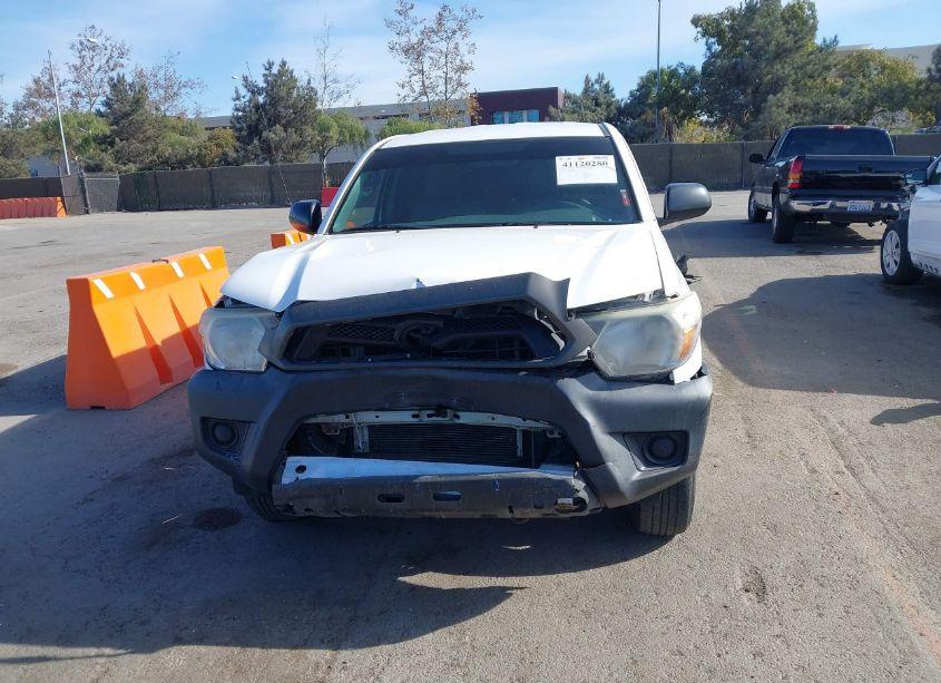 Photo 13 of 2015 Toyota Tacoma (VIN 5TFTX4CN6FX059805)