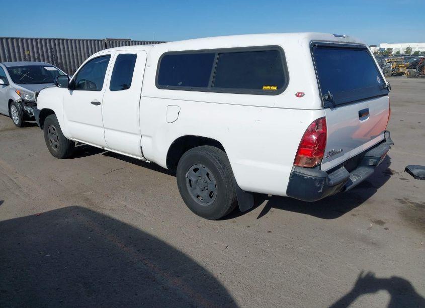 Photo 3 of 2015 Toyota Tacoma (VIN 5TFTX4CN6FX059805)