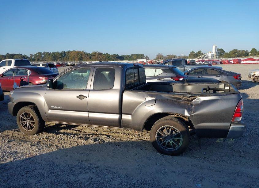 Photo 14 of 2013 Toyota Tacoma ACCESS CAB (VIN 5TFTX4CN7DX031153)
