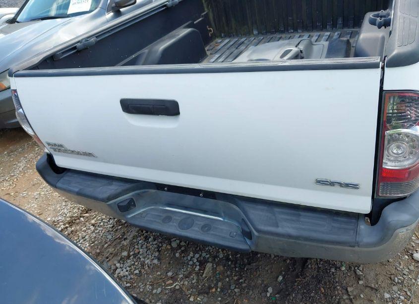 Photo 17 of 2013 Toyota Tacoma (VIN 5TFTX4CN7DX032464)