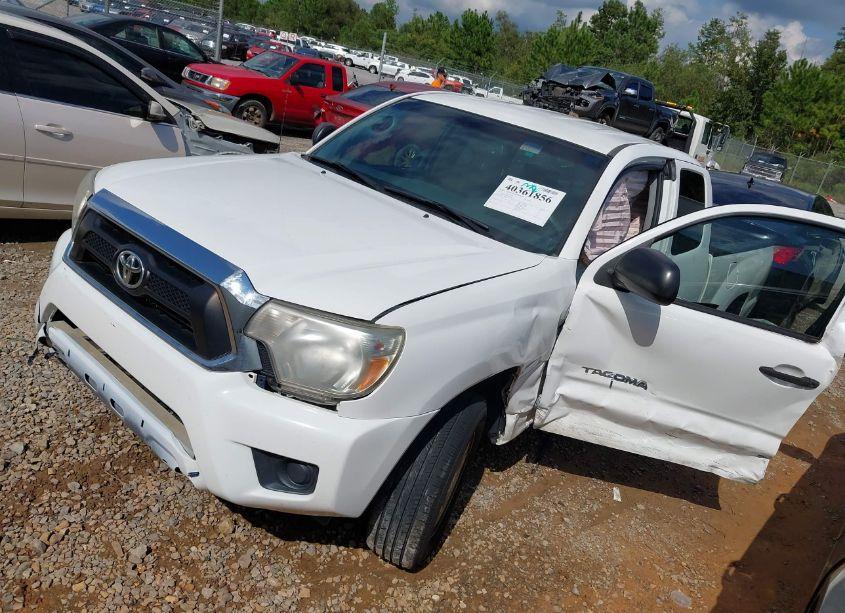Photo 2 of 2013 Toyota Tacoma (VIN 5TFTX4CN7DX032464)
