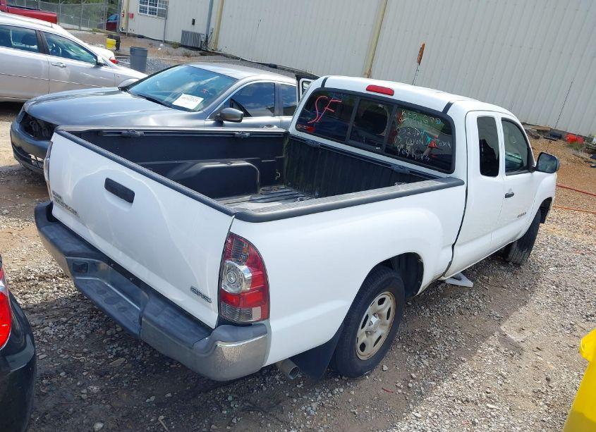 Photo 4 of 2013 Toyota Tacoma (VIN 5TFTX4CN7DX032464)
