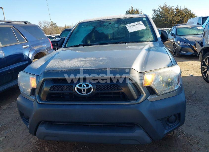 Photo 12 of 2015 Toyota Tacoma (VIN 5TFTX4CN7FX060557)