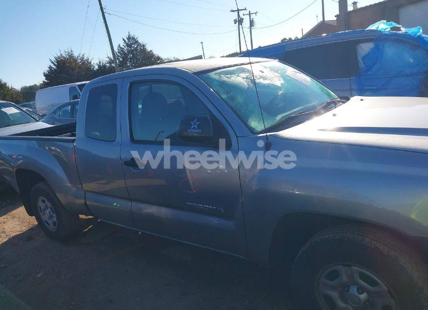 Photo 13 of 2015 Toyota Tacoma (VIN 5TFTX4CN7FX060557)