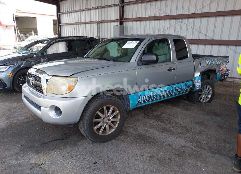 Photo 2 of 2011 Toyota Tacoma ACCESS CAB (VIN 5TFTX4CN8BX008381)