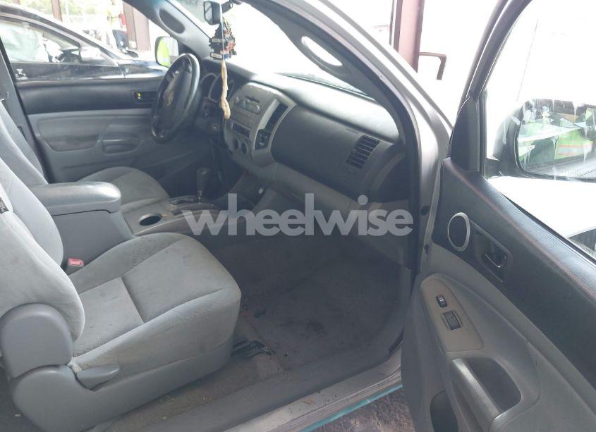Photo 5 of 2011 Toyota Tacoma ACCESS CAB (VIN 5TFTX4CN8BX008381)
