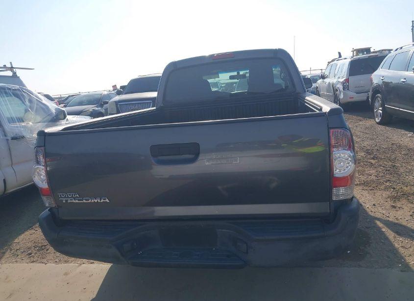 Photo 16 of 2011 Toyota Tacoma (VIN 5TFTX4CN8BX010115)