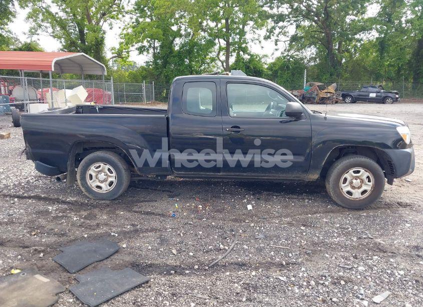 Photo 13 of 2015 Toyota Tacoma (VIN 5TFTX4CN8FX062155)