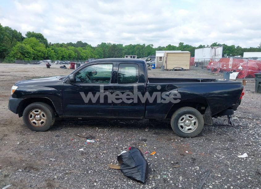 Photo 14 of 2015 Toyota Tacoma (VIN 5TFTX4CN8FX062155)