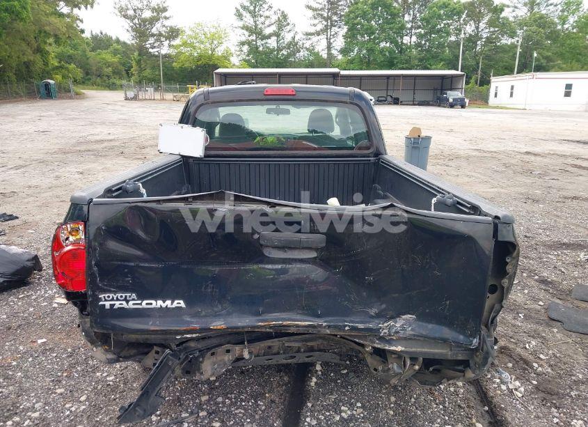 Photo 16 of 2015 Toyota Tacoma (VIN 5TFTX4CN8FX062155)