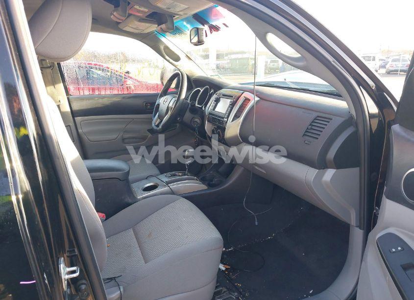 Photo 5 of 2013 Toyota Tacoma ACCESS CAB (VIN 5TFTX4CN9DX023684)
