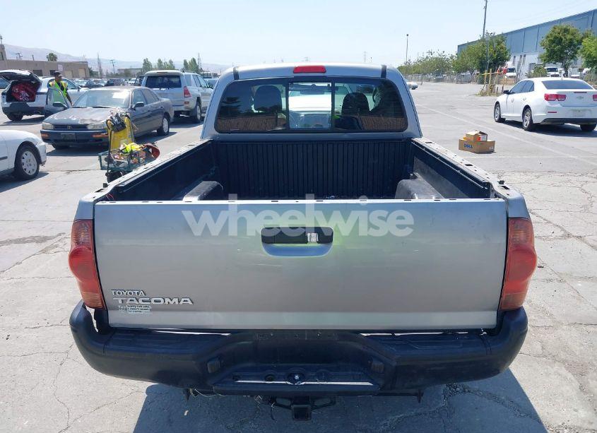 Photo 16 of 2015 Toyota Tacoma (VIN 5TFTX4CNXFX060276)