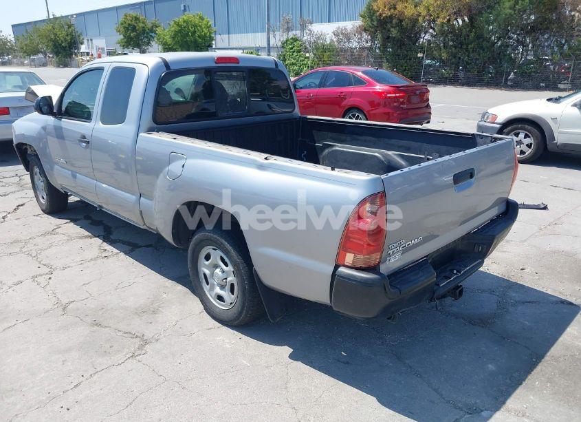 Photo 3 of 2015 Toyota Tacoma (VIN 5TFTX4CNXFX060276)