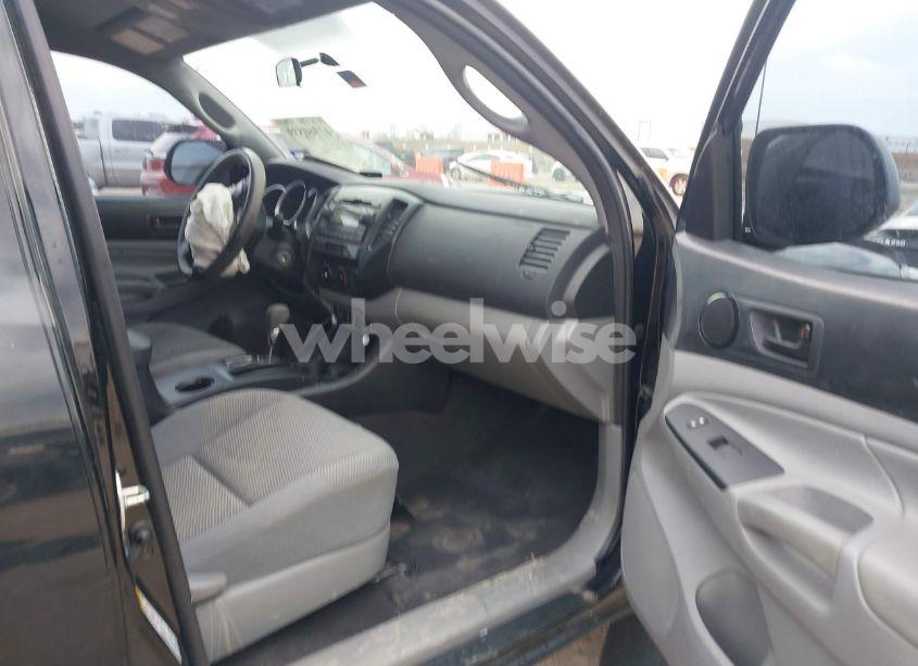 Photo 5 of 2012 Toyota Tacoma PRERUNNER (VIN 5TFTX4GN1CX012185)