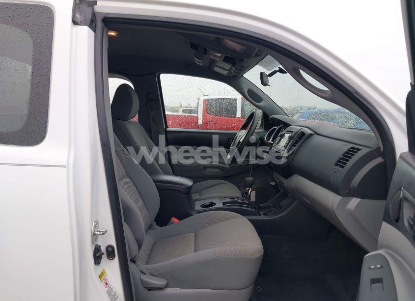 Photo 5 of 2013 Toyota Tacoma PRERUNNER (VIN 5TFTX4GN3DX015221)